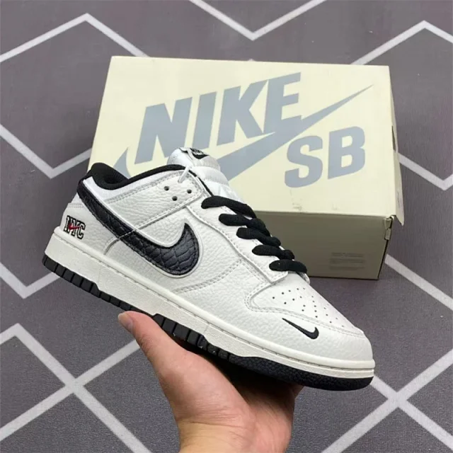 af1 classic white air force one